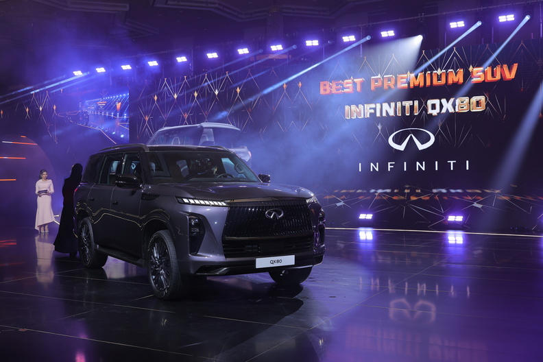 تصميم إنفينيتي QX80 